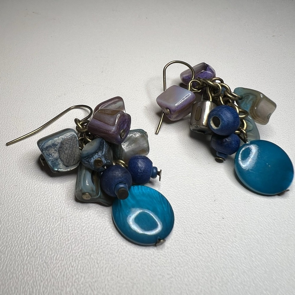 Vtg Beaded Artisanal Blue Cluster‎ Dangle Earrings